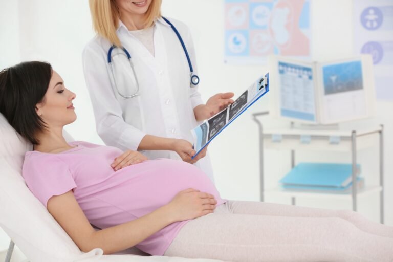 How to Choose the Best Pregnancy Care Clinic In South Delhi